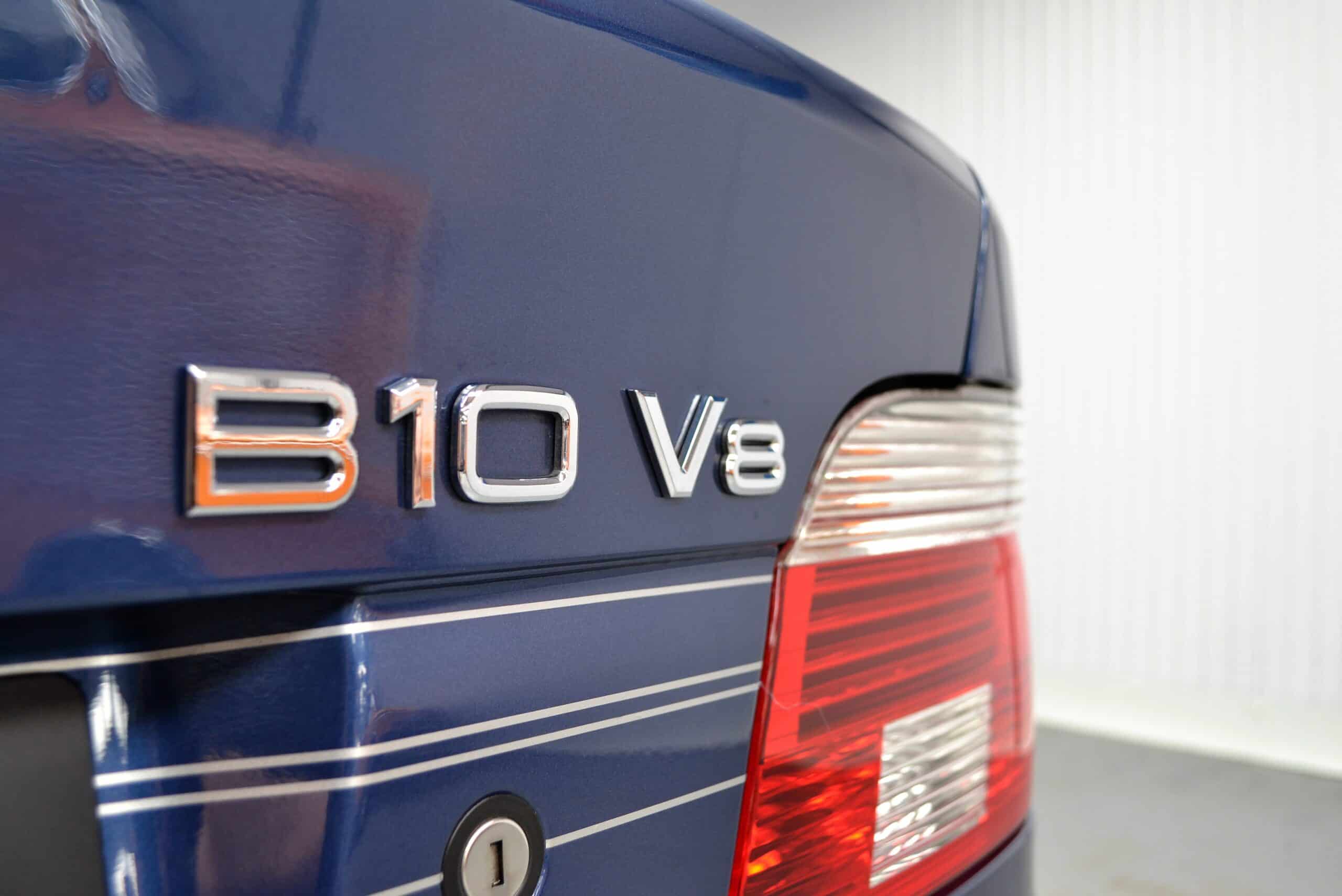 Rear view of Alpina B10 V8 in Alpina Blue.