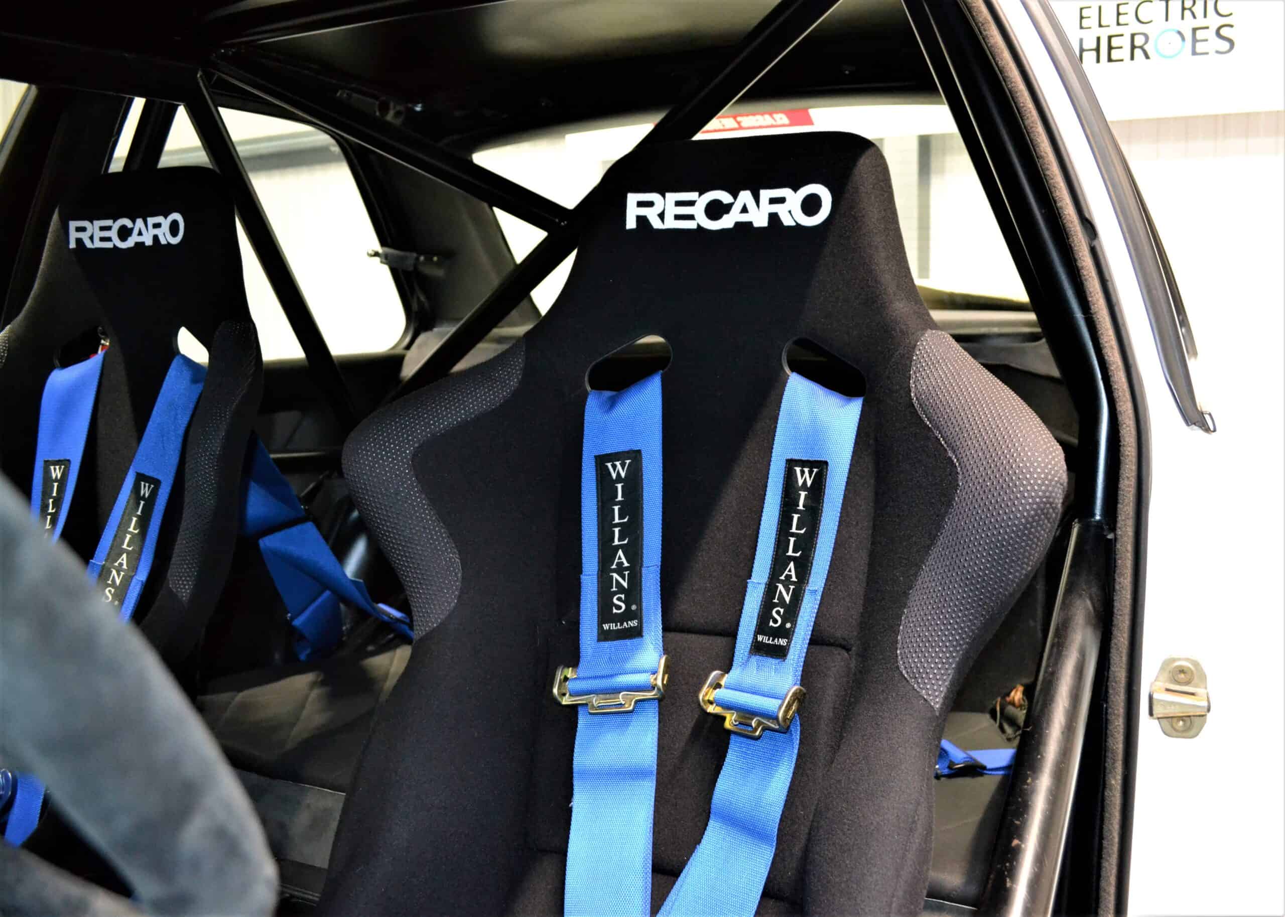 Recaro seats and Willians Seatbelts on E30 M3 Track Day car.