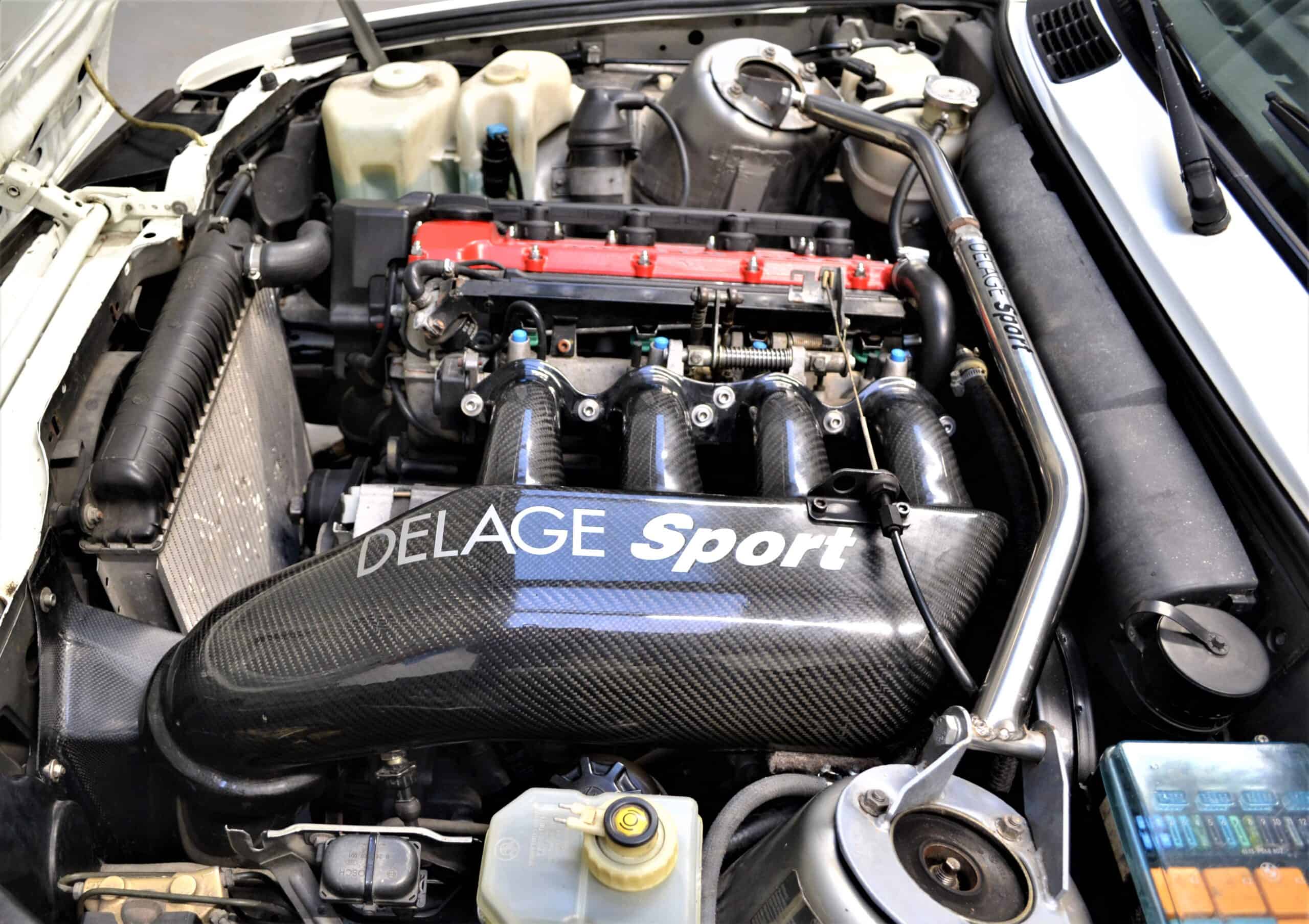 Engine bay on Track Day E30 M3.