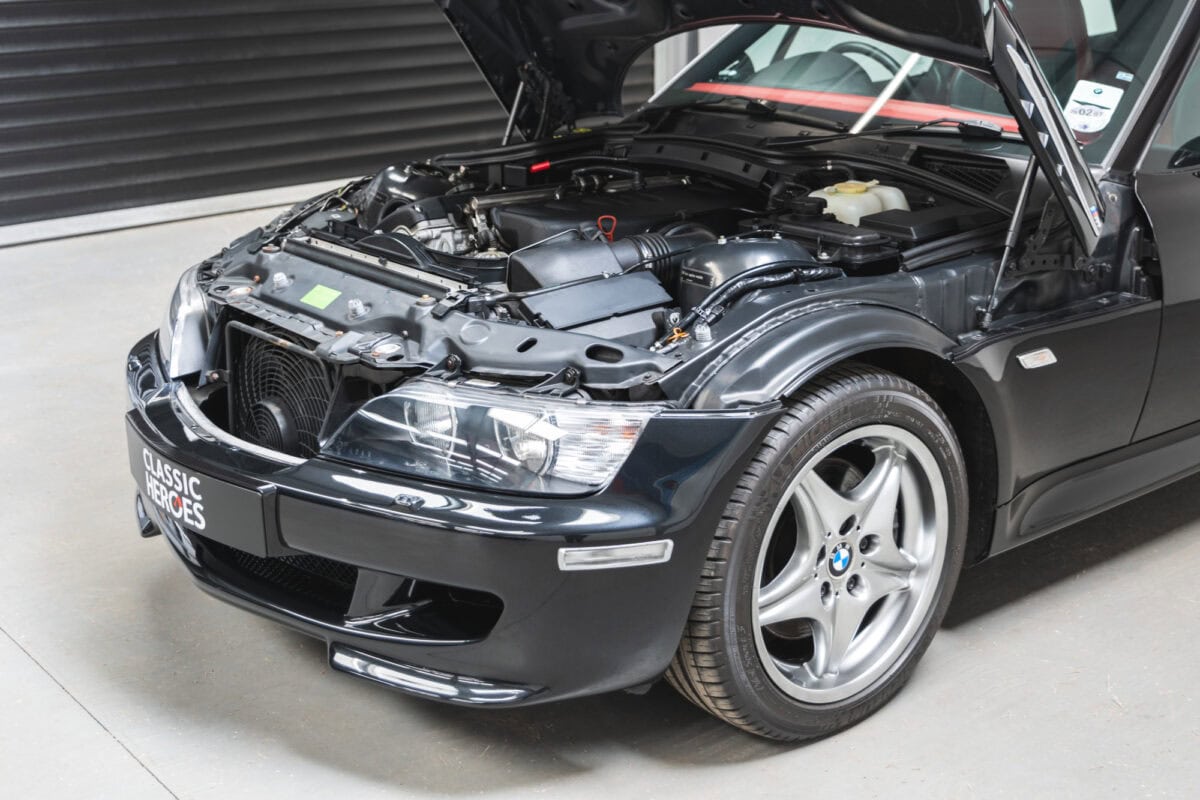 Engine bay on BMW E36 Z3 M Coupe Sapphire Black.