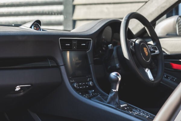 Centre console showing steering wheel in Porsche 991 Carrera T.